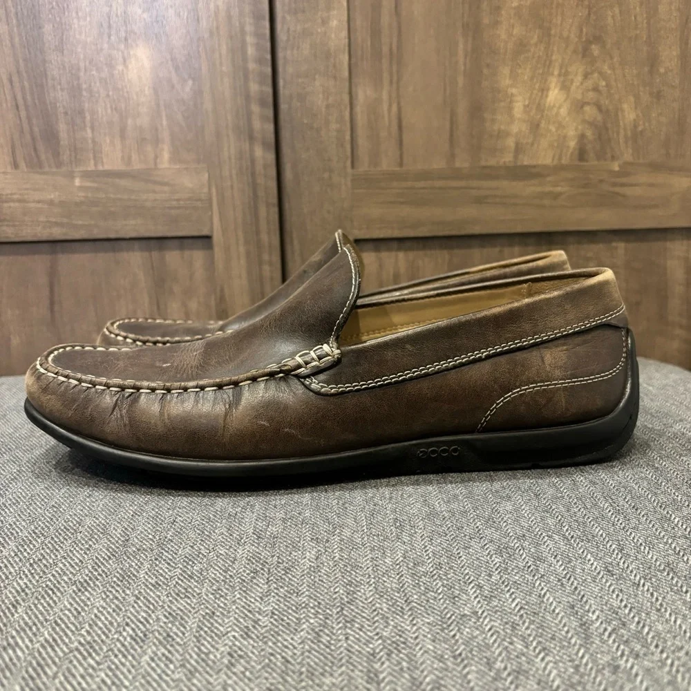 Ecco Classic Moc 2.0 Slip On Men's Brown Loafers Leather size 42 US 8-8.5